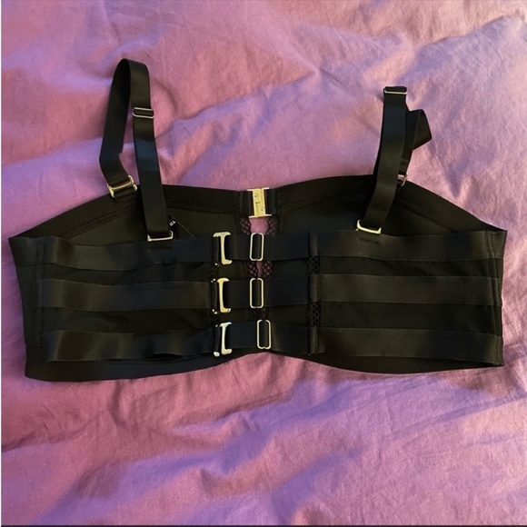 Torrid 2X Plus Sexy Boudoir Strappy Peephole Bandeau Bralette NWT - Picture 4 of 4